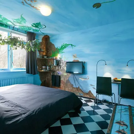 Arty House Otel *